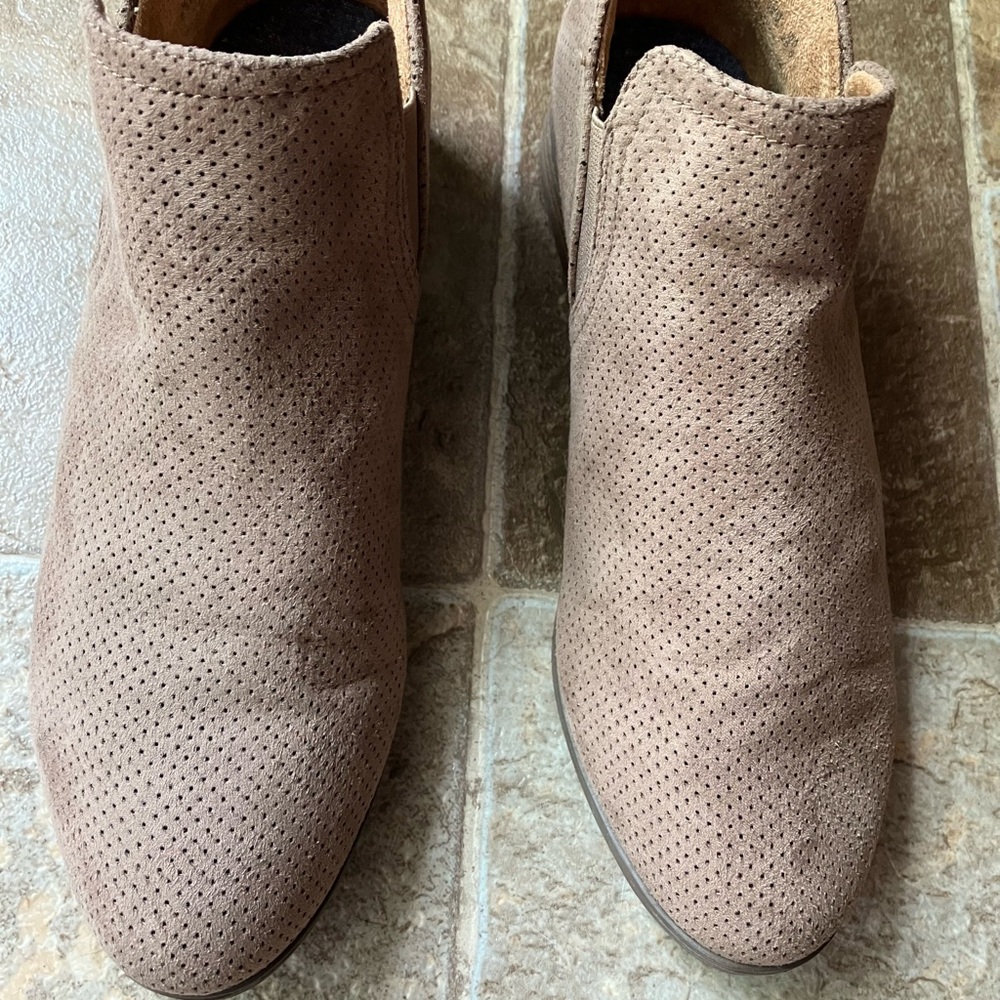 New Dr. Scholl’s boots Size 8.5
